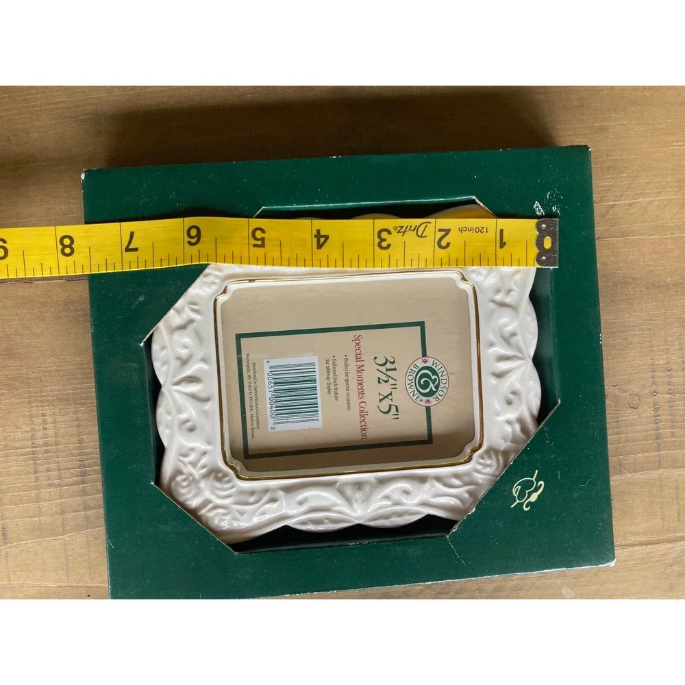 Windsor & Browne 3.5x5 Ceramic Rose Picture Frame Off White Gold Trim 1994 NEW